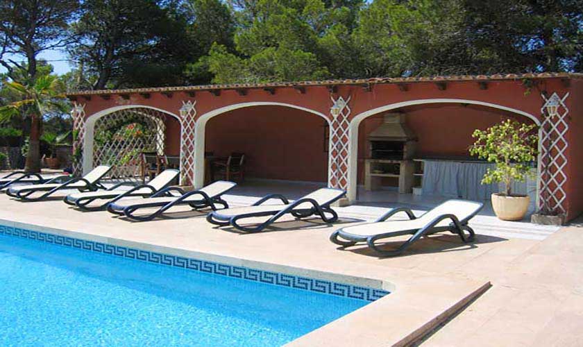 Pool und Terrasse Ferienvilla Mallorca Süden PM 645
