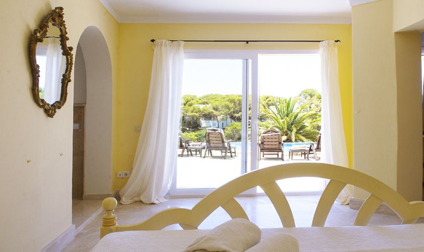 Schlafzimmer Ferienvilla mit Meerblick Mallorca PM 6536