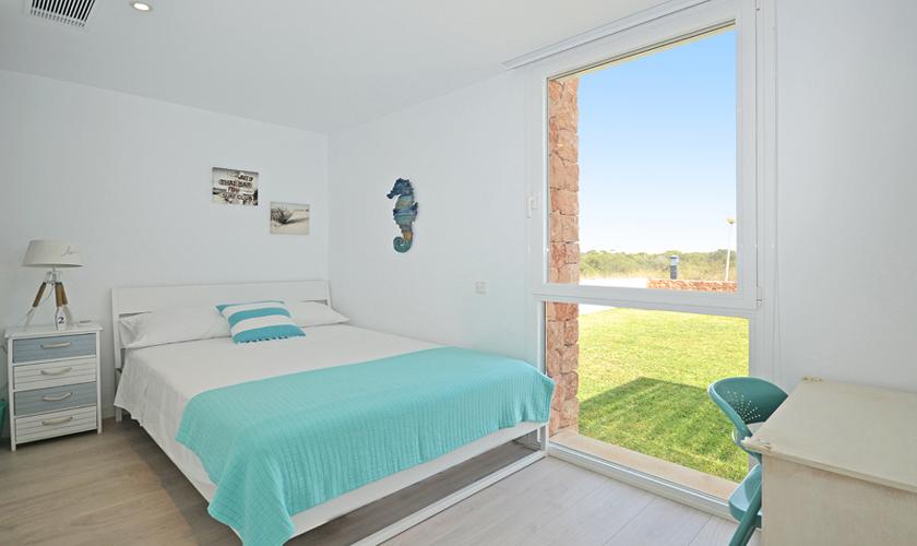 Schlafzimmer Ferienhaus Mallorca bei Sa Rapita PM 6960