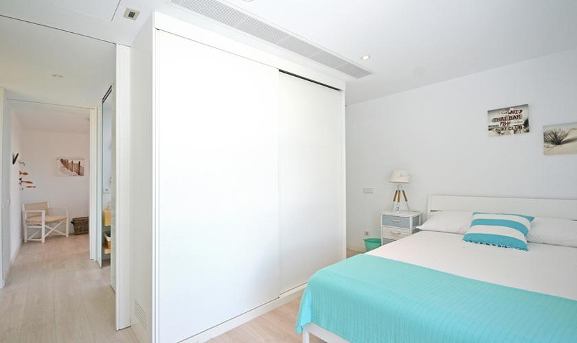 Schlafzimmer Ferienhaus Mallorca bei Sa Rapita PM 6960