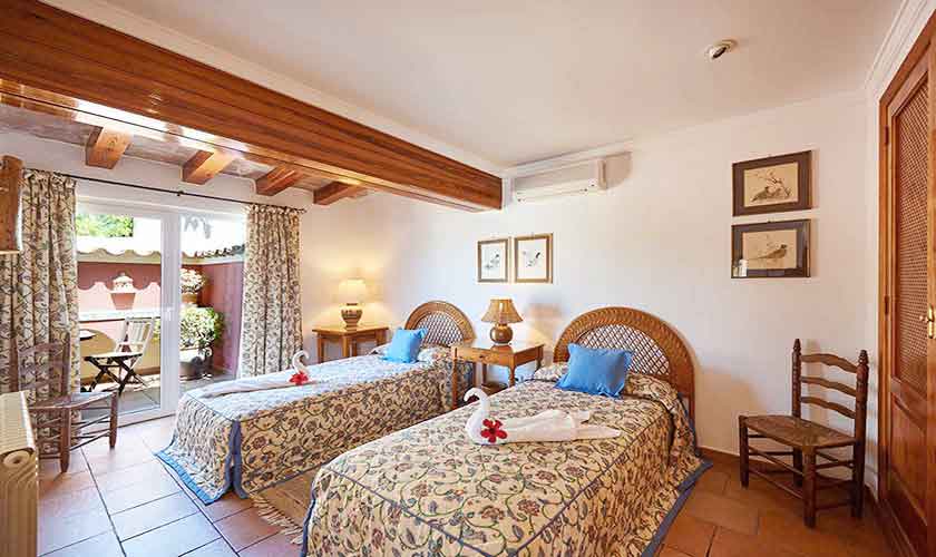 Schlafzimmer Ferienhaus Mallorca Westküste PM 103 Nr. 70C