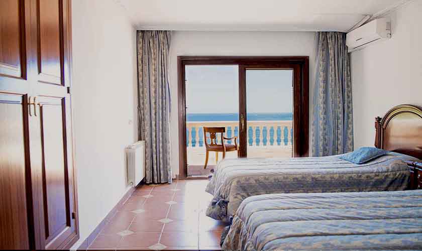 Schlafzimmer Ferienvilla Mallorca Südwesten PM 150