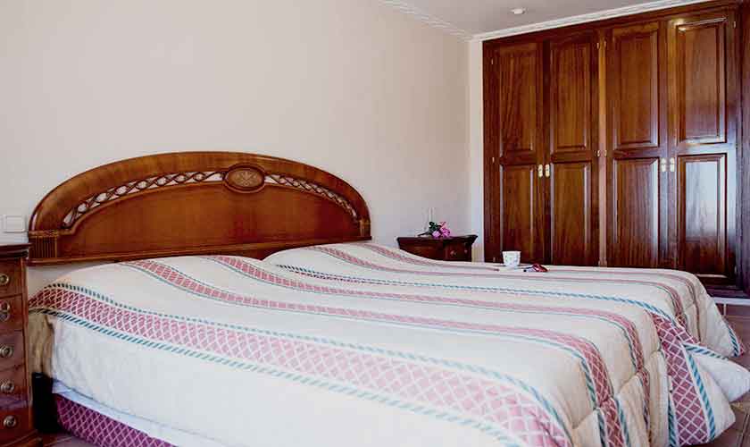 Schlafzimmer Ferienvilla Mallorca Südwesten PM 150