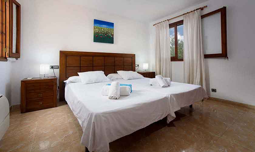 Schlafzimmer Ferienhaus Mallorca 6 Personen PM 3419