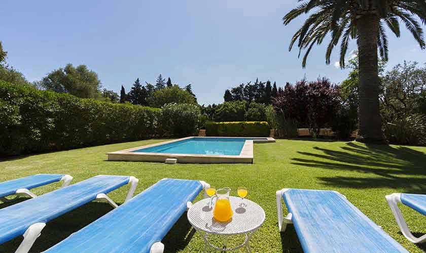 Pool und Rasen Finca Mallorca für 5 Personen PM 3751