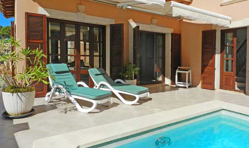 Pool und Terrasse Ferienhaus Mallorca PM 5015