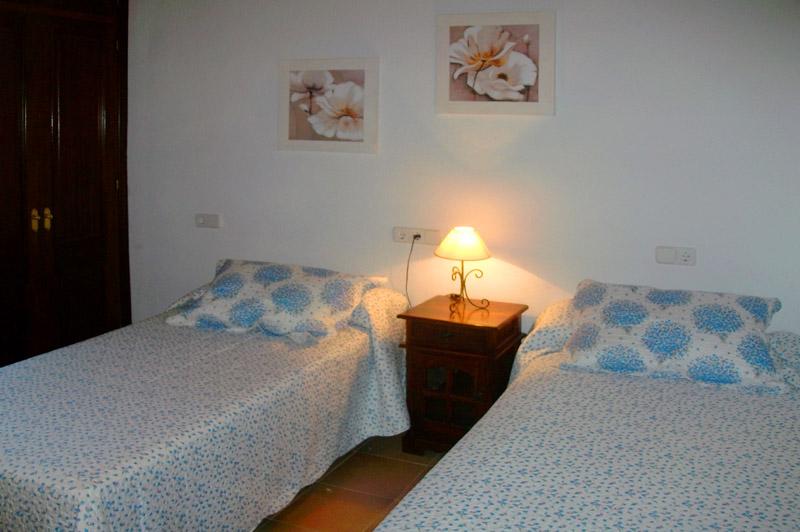 Zweibettzimmer Finca Mallorca PM 572 für 6 Personen