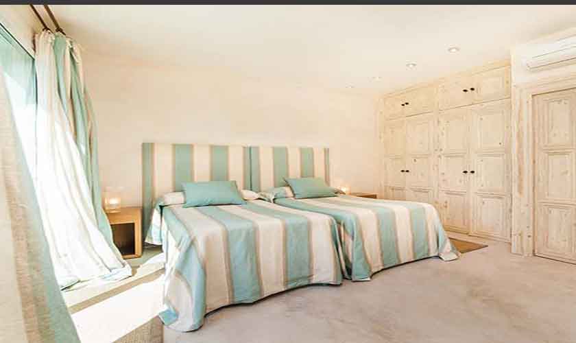 Schlafzimmer Luxusvilla Mallorca 10 Personen PM 6510