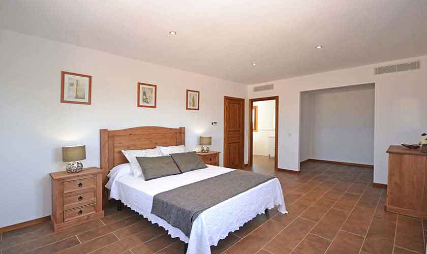 Schlafzimmer Ferienhaus Mallorca 8-9 Personen PM 6930